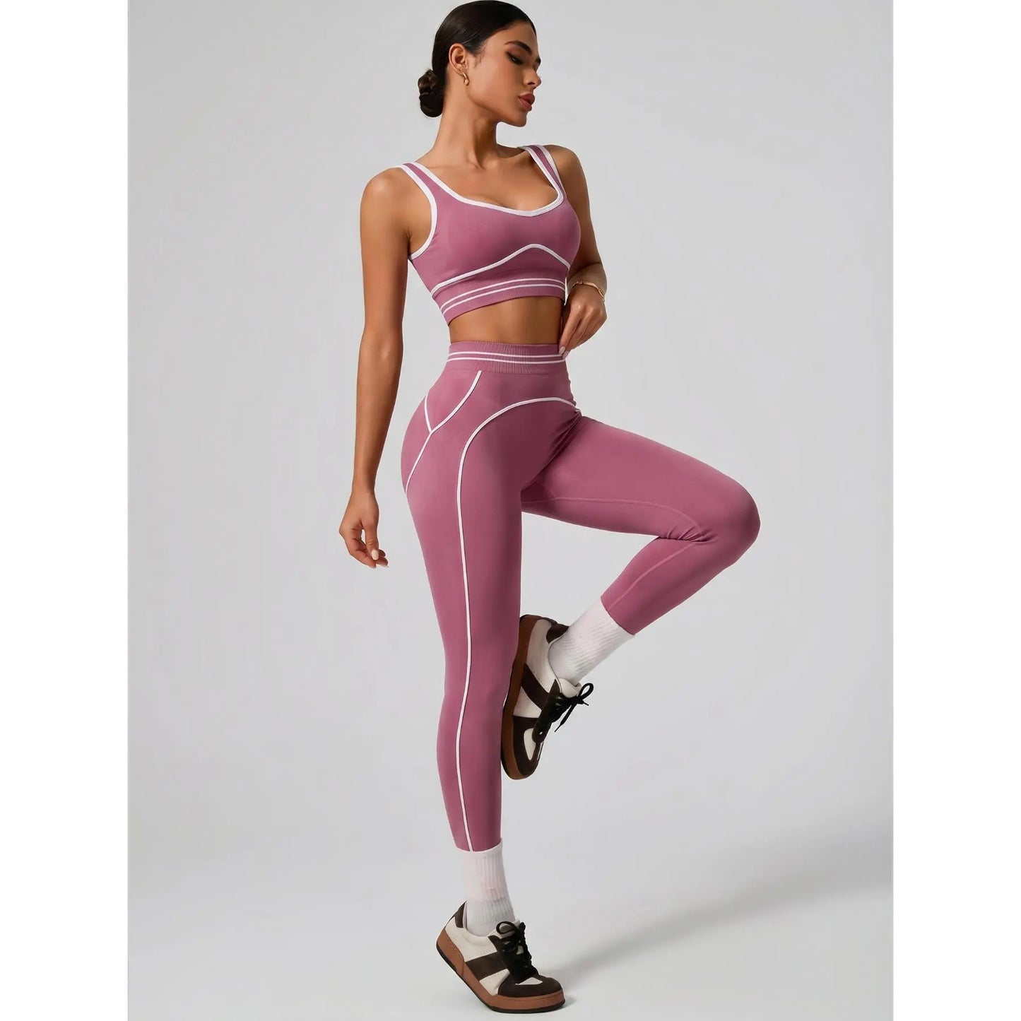 Women'S Two-Piece Seamless Sports Suit, Buttery Soft Quick Dry Activewear, Slim Fit Squat Proof Outfit, Suitable for Hiking Running Fitness Gym, Everyday Summer Yoga Casual Sportswear