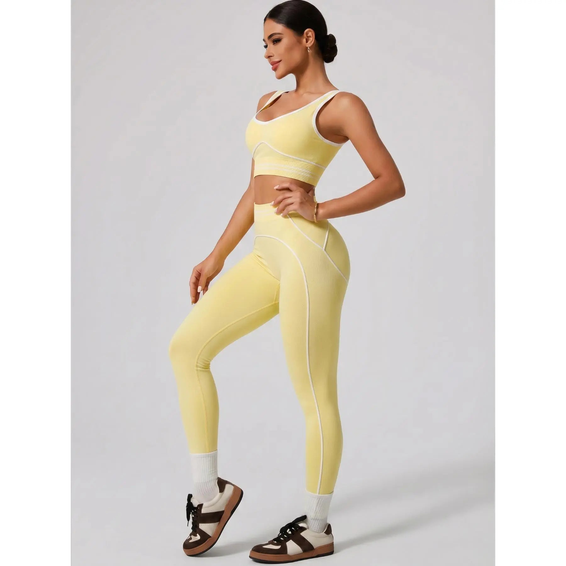 Women'S Two-Piece Seamless Sports Suit, Buttery Soft Quick Dry Activewear, Slim Fit Squat Proof Outfit, Suitable for Hiking Running Fitness Gym, Everyday Summer Yoga Casual Sportswear